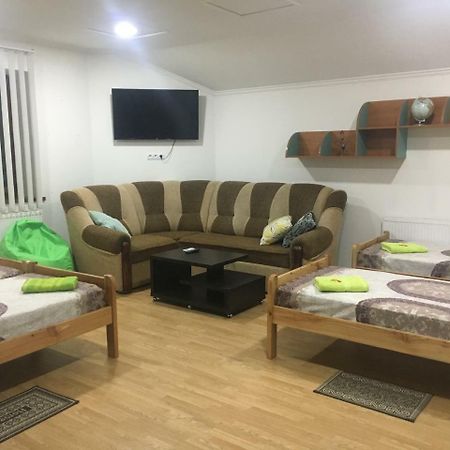 Hotel Alekselena Malekhuv Zewnętrze zdjęcie