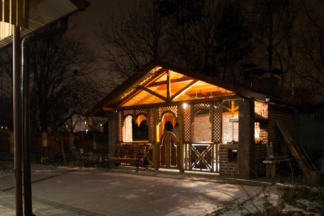 Hotel Alekselena Malekhuv Zewnętrze zdjęcie
