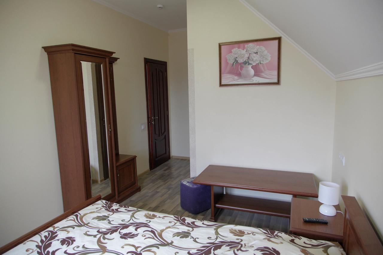 Hotel Alekselena Malekhuv Zewnętrze zdjęcie
