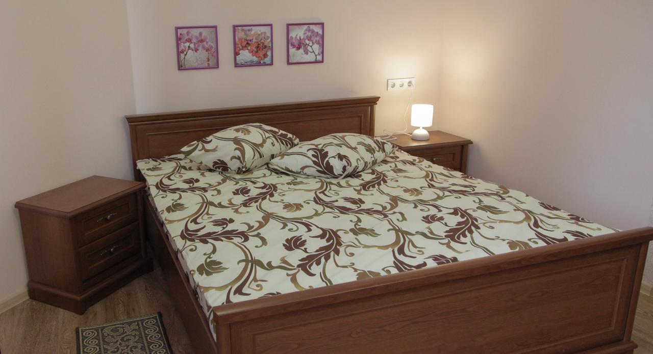 Hotel Alekselena Malekhuv Zewnętrze zdjęcie